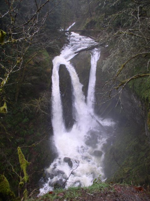 12.27.05 Triple Falls 072 